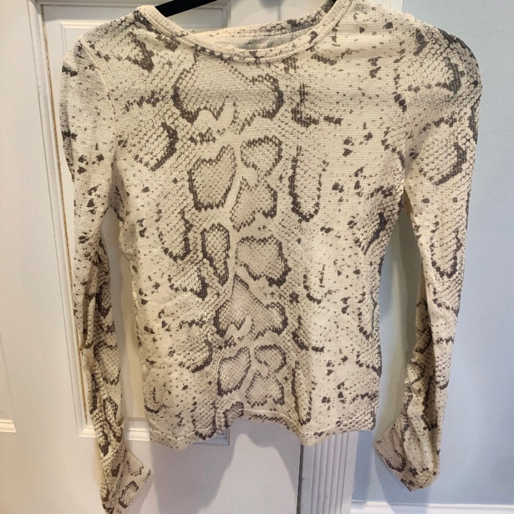 Cute snakeskin shirt!!